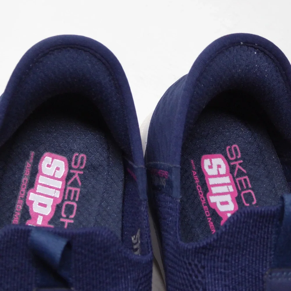 Skechers Womens  Go Walk 6-Fabulous View Slip-Ins Navy Blue Sneakers 7.5
